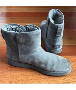 UGG Cory II Short Boots Womens Size 7.5 Suede Shearling Lined Gray - £44.41 GBP