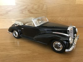 Maisto Mercedes-Benz 300 S (1955) Diecast Model Car-Scale 1/18-Black-Vin... - $1,716.64 MXN