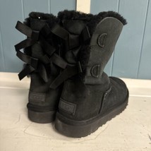 Ugg Mini Bailey Bow Ii Black Suede Sheepskin Ankle Women&#39;s Boots Size Us 7 - £33.89 GBP