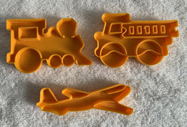 3 LK MFG CO Cookie Cutters Plastic Airplane Train Firetruck  - £15.04 GBP