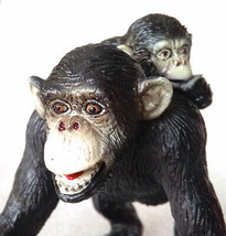 CHIMPANZEE carrying his BABY ✱ Rare Vintage Pvc Figure Zoo Animals Monke... - £21.57 GBP