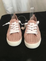 Maurice&#39;s Women&#39;s Mariah Suede Perforated Slip On Sneakers Blush Size 6 1/2 NWT - £17.21 GBP