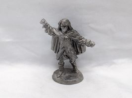 Vampire Male Ral Partha DND RPG Metal Miniature 1 1/4&quot; - $14.56 CAD
