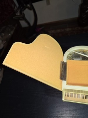 George Good Corp. 1977 Grand Piano Trinket Music Box Stranger in the Night Item image 8