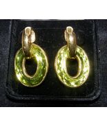 VINT. YVES SAINT LAURENT OVAL DANGLE LOOP EARRINGS - FACETTED GREEN PEID... - $2,713.97 MXN