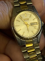 Seiko Watch Ladies Day/Date Quartz 2A23-0039 Gold Tone Needs New Battery  - £17.13 GBP