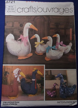 Simplicity Large And Small Goose One Size #6721 Uncut - $3.99