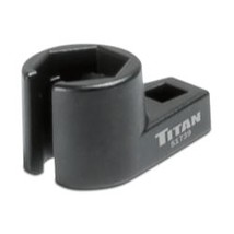 Titan offset oxygen sensor socket - $754.11 MXN