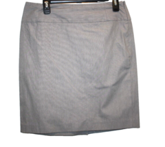 BANANA REPUBLIC Women&#39;s SIZE 10 Skirt Gray Pinstripe Short Work Career S... - $13.50