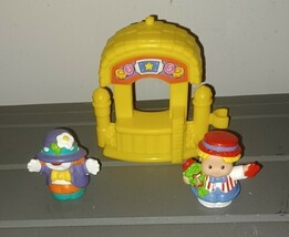 Fisher Price Little People Carnival Circus Eddie Frog Ticket Booth Clown... - $220.26 MXN