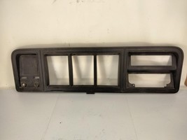 1973 to 1979 Ford Truck Dash Gauge Cluster Bezel Trim Molding BROKE TAB - $837.85 MXN