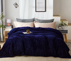 Navy - Throw Super Soft Flannel Fleece Blanket Lightweight Bed Warm - £15.92 GBP