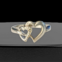 Vintage 925 Sterling Silver Double Heart Ring Signed &quot;D&quot; Size 6 Valentine - £13.01 GBP