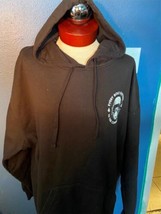 TWD The Walking Dead AMC Supply Drop Commonwealth Hoodie Every Role Matt... - $439.17 MXN