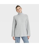 Women&#39;s Turtleneck Tunic Pullover Sweater - Universal Thread Size L - $363.64 MXN