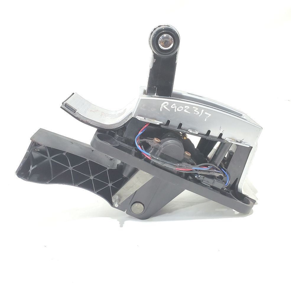 2008 Ford Mustang GT OEM Transmission Shifter RWD Item image 4