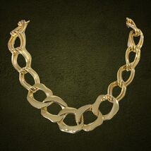 beautful vintage gold tone necklace 18” Excellent Condition - €20,75 EUR
