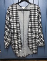 Riah Fashion Black White Plaid Rounded Open Cocoon Flannel Cardigan Top ... - £9.34 GBP