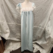 NWT Neiman Marcus Vintage Women&#39;s Blue Slip with White Lace Detailing, Size M  - £38.75 GBP