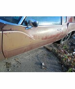 1976 OLDSMOBILE TORONADO RIGHT DOOR USED OEM  passenger side - $9,596.37 MXN