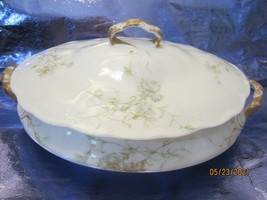 O P CO Syracuse China 1897  Covered Vegetable Dish Bachler Buttons - £11.66 GBP