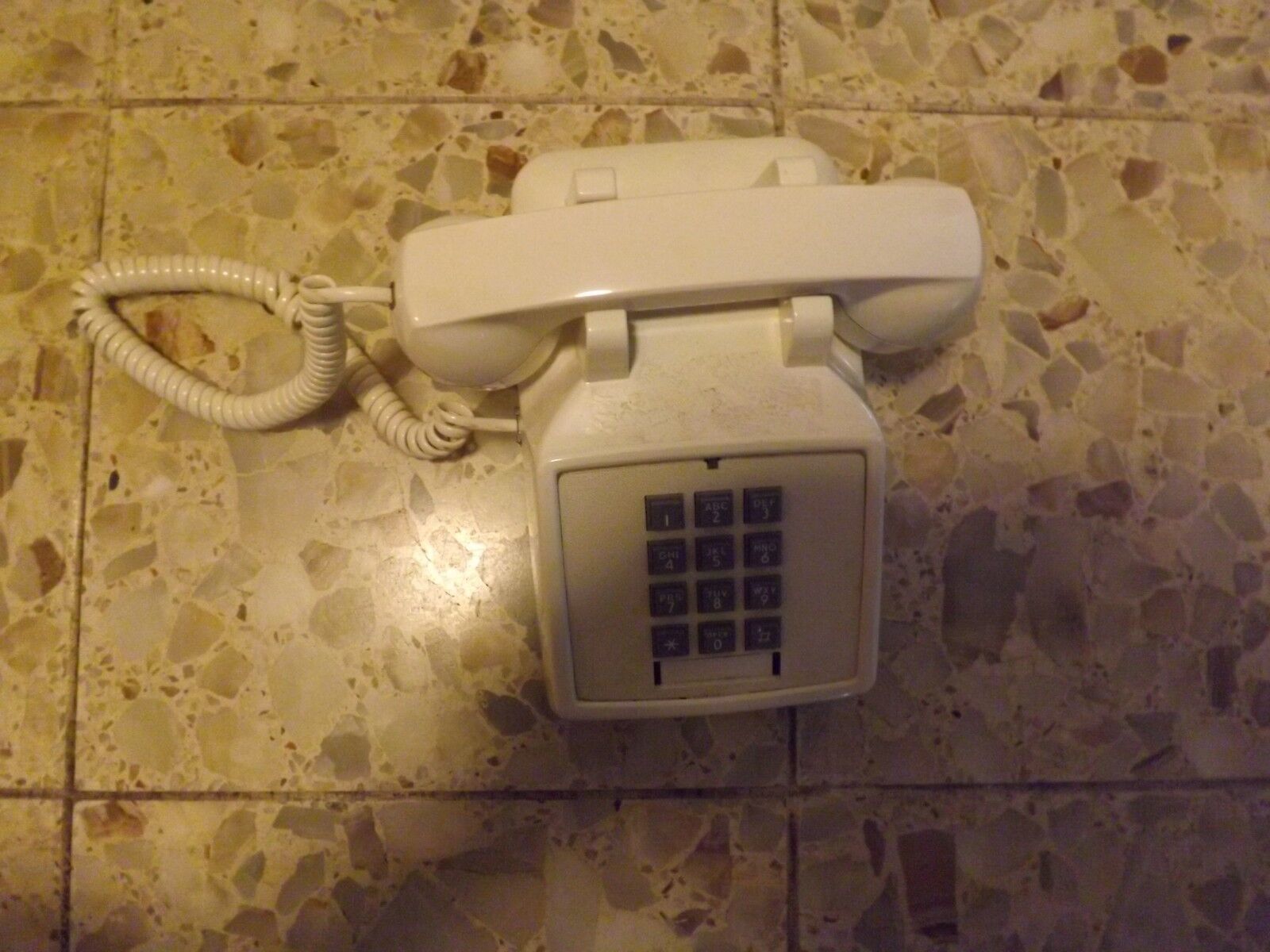 Interruttore Telefono Controllare Un Sonoff Basic R1 Tramite Un ...