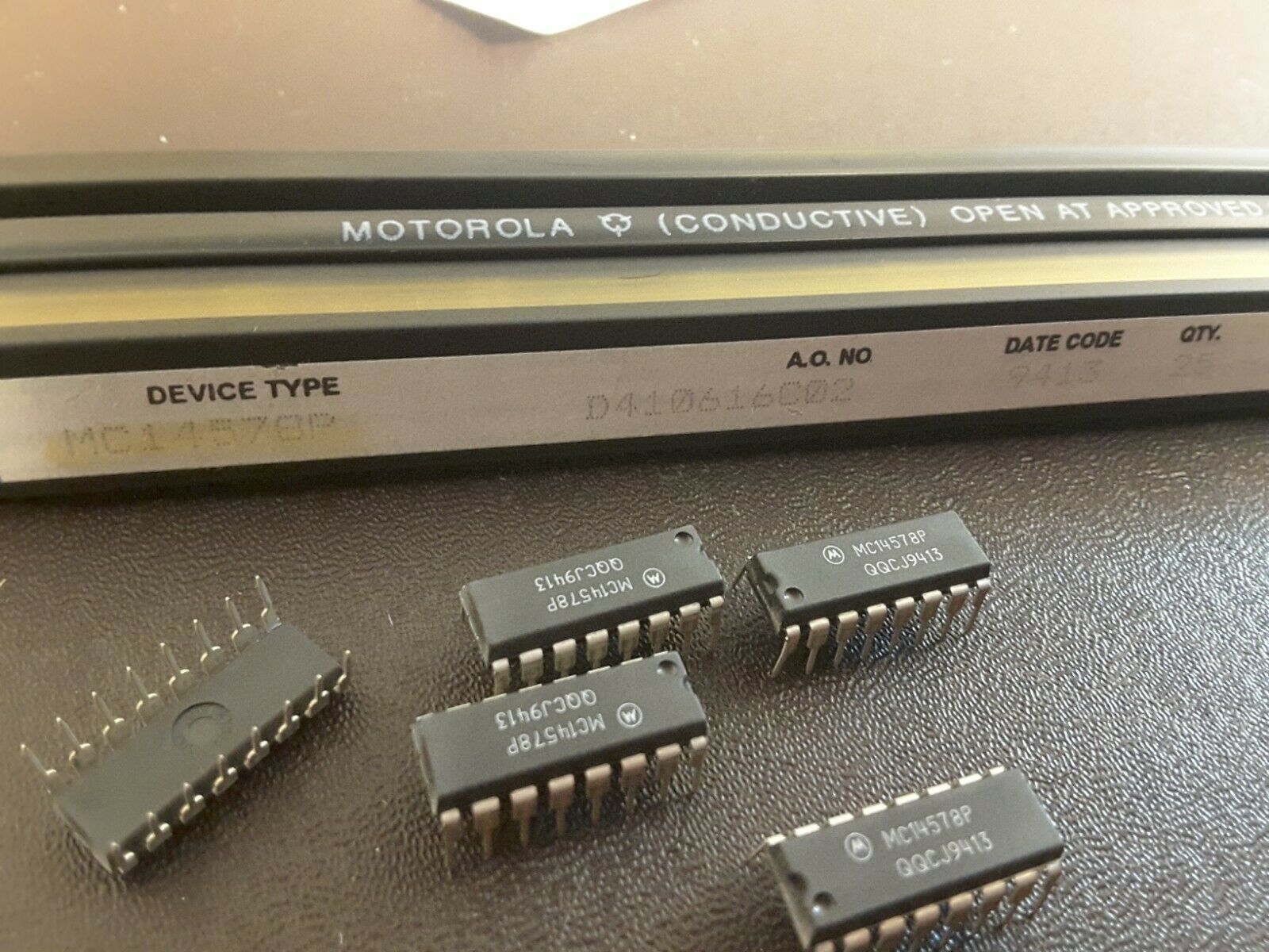 5(PCS) MOTOROLA  MC14578P IC SMOKE COMPARATOR MPWR 16-DIP MC14578 NEW US... - $18.51