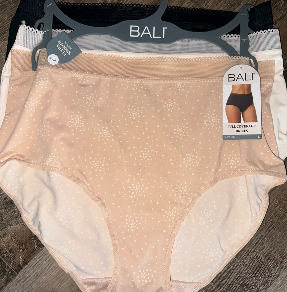 Bali ~ 3-Pair Womens Full Coverage Brief Underwear Panties Nylon Blend ~ M - $26.72