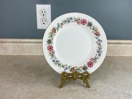 Paragon Belinda By Appointment To The Queen Fine Bone China 6&quot; Bread Plate - £10.48 GBP