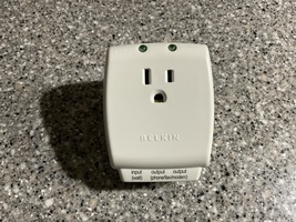 Belkin Single Outlet MasterCube Wall-Mount Surge Protector 1045 Joules F... - $20.00