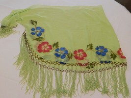 In Gear very pretty shawl lime green flowers fringe women&#39;s ladies GUC - £14.14 GBP