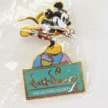 Walt Disney Collectors Society Mickey Mouse Pin - $5.38