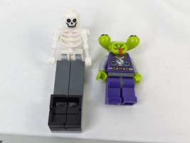 Lego Minifigure Alien Skeleton Lot - $11.66