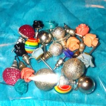 10 pair of vintage earrings~ five pair of them are Celluloid roses - $47.42 CAD