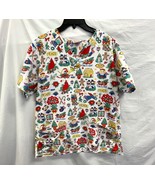 Fashion Scrubs Christmas Holiday Print Scrub Top Shirt Size Medium - $142.55 MXN
