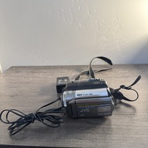 JVC Digital Video Camera GR-D870U 800 X Digital Zoom Works NO BATTERY - $1,095.19 MXN
