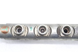 06-10 SILVERADO SIERRA DURAMAX DIESEL 6.6L LBZ LMM FUEL RAIL F 00R L00 129 E5893 image 6