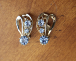 READ* Vintage Gold Tone Light Blue Rhinestone Clip On Earrings Unsigned ... - $20.00