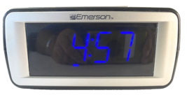 Emerson Dual Alarm Clock AM/FM Radio Smart Set  Model CKS9031 Works Great - £11.21 GBP