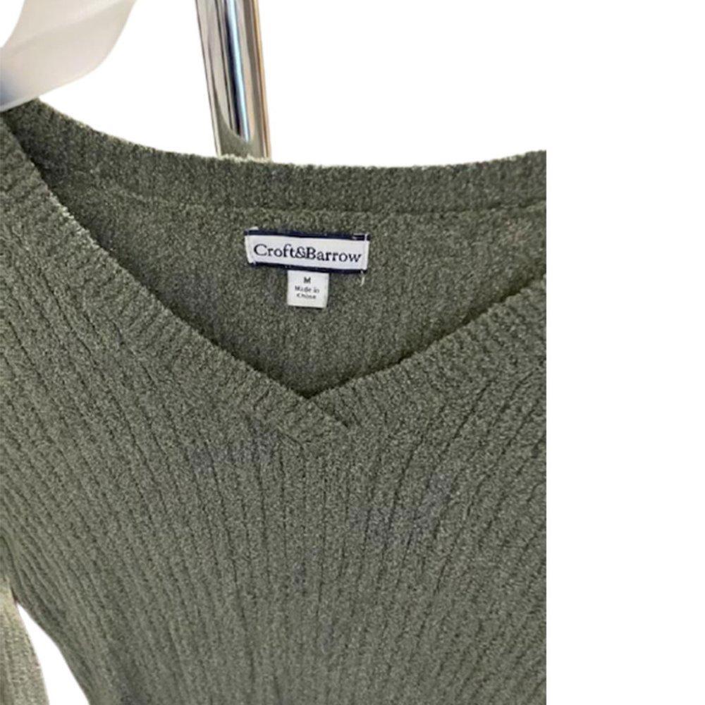 Croft & Barrow Women’s Green Long Sleeve V Neck Knit Sweater Top  Size Medium Item image 7
