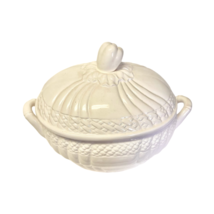 Toscany Japan Oval Casserole Dish with Handles and Lid White Glazed Ceramics - £36.76 GBP