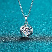 GRA Certified Crossover Round Cut 1ct Moissanite Diamond S925 Pendant Necklace - £61.24 GBP