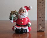 CHIP  Vintage Napco Christmas Sitting Santa Claus Figure Wreath 8393 Nap... - $29.99