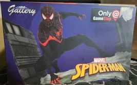 Marvel Gallery Spiderman Miles Morales PVC Diorama - £30.36 GBP