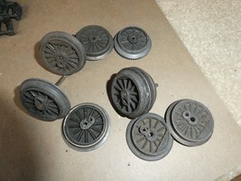 Lot of 10 Vintage O O27 Lionel Locomotive Wheels and Axles 5 Pairs - £19.41 GBP