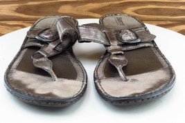 Born Sz 10 M Silver Flip Flop Leather Women Sandals 51557 - £15.60 GBP