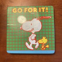 Peanuts Snoopy "Go For It" Colored Pencil Set 1965 in Metal Case B1 - $19.60