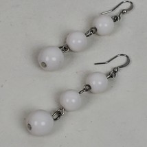 Vintage Casual Career Beaded Off White Hook Earrings 2.5&quot; Dangle Drop - £8.96 GBP