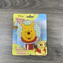 Disney Classic Winnie the Pooh Night Light w/Rotary Shade Circle Bear - £7.54 GBP