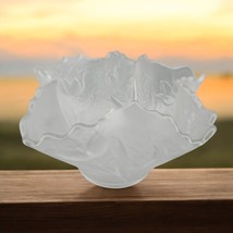 Vintage Frosted Glass Tulip Fruit Bowl Perfect Centerpiece Floral, Ruffl... - £22.12 GBP